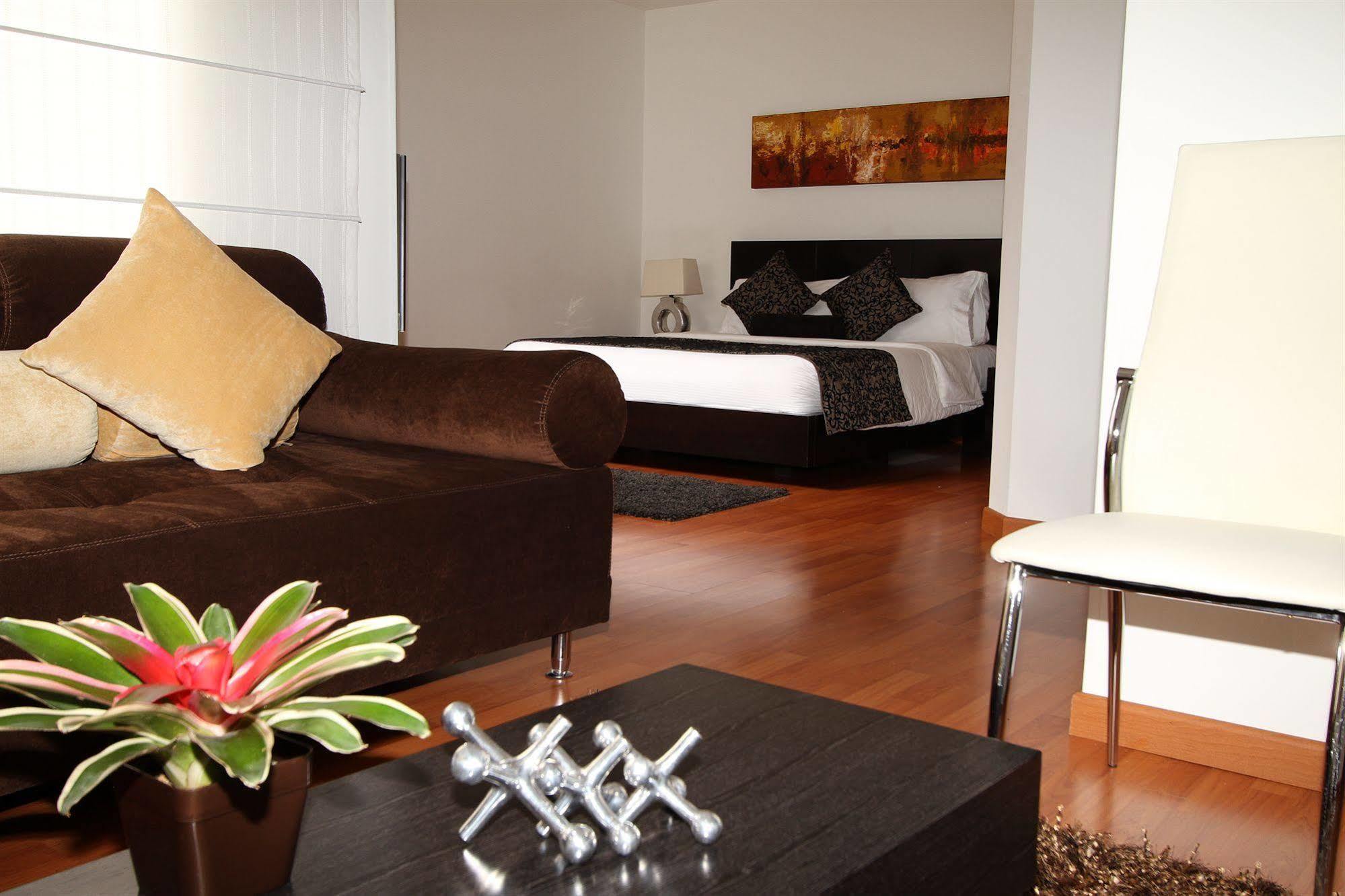 Hotel Suites 108 Богота Экстерьер фото